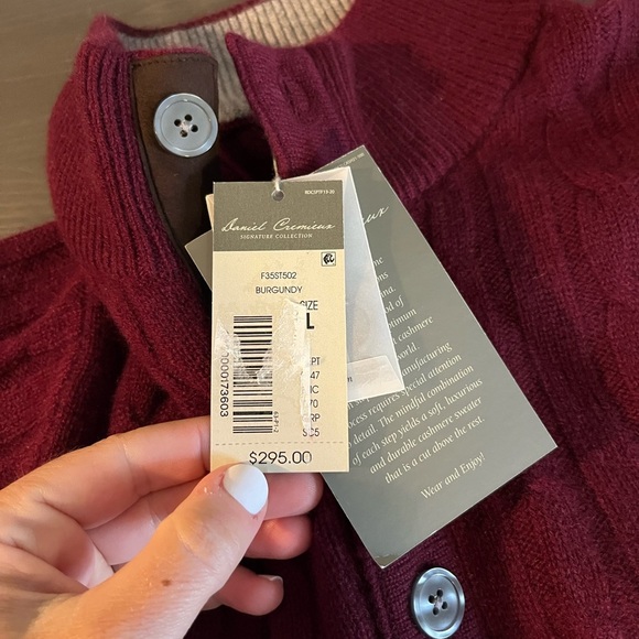 Daniel Cremieux 100% Cashmere Cable knit Sweater New - Picture 10 of 11